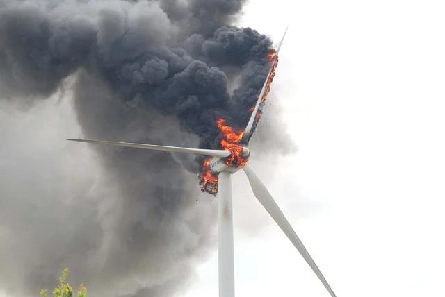 Conventional Wind Machine nacelle fire caused by overloading​