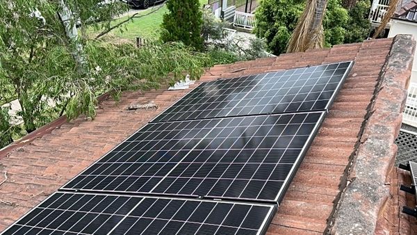 6.11kW Solar & 30.72kWh Battery Installation in South Hurstville