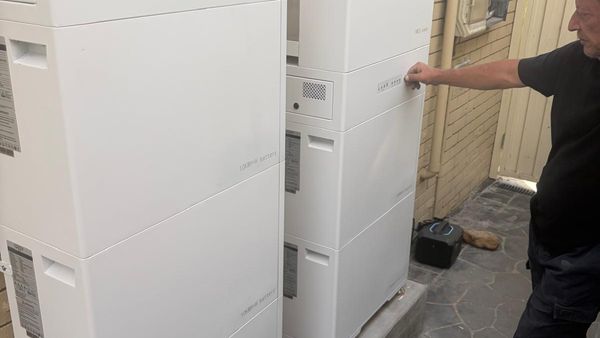 8.075kW, 52.48kWh Solar and Battery in Menai