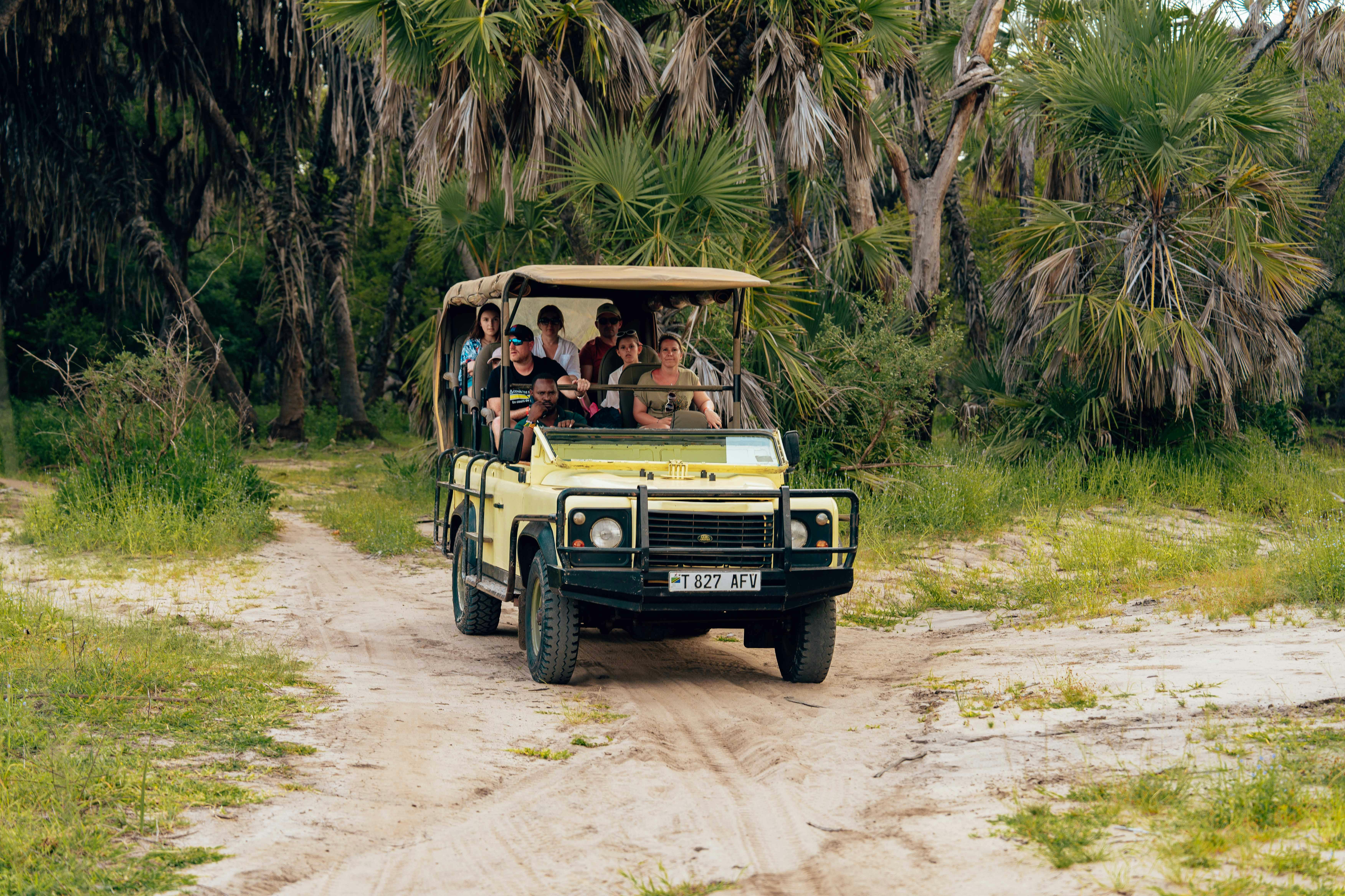 Lodge & Hotel Bookings