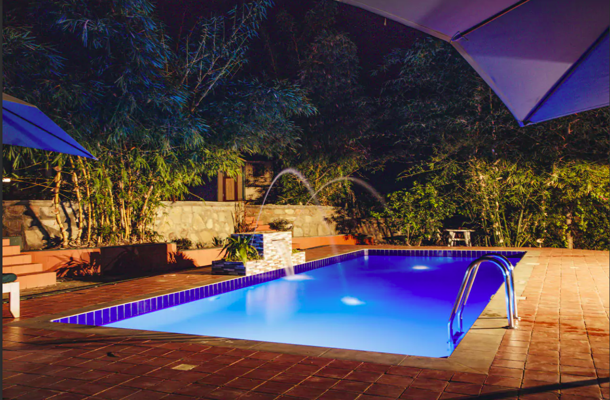 Lodge Swimming Pool