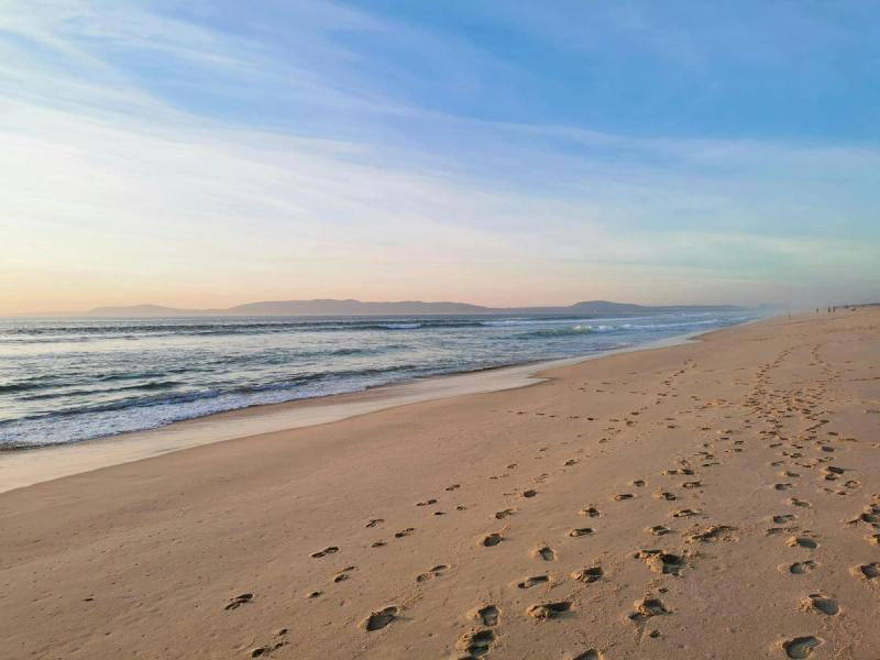 Plage de Comporta au coucher de soleil, Portugal