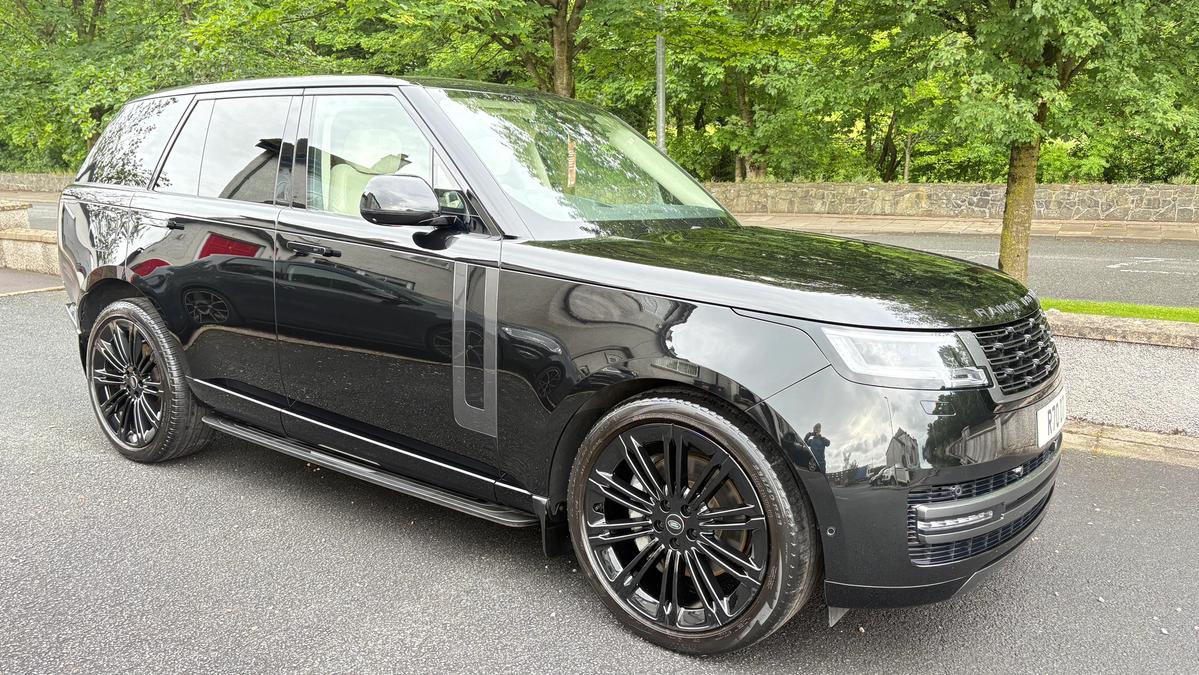 Stunning Range Rover Machine Polished & Ceramic Coated