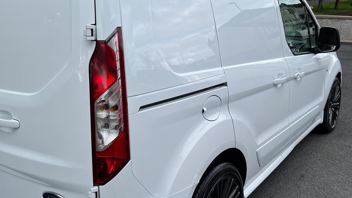Ford Connect Machine Polished & 2 Year Ceramic Coating 
