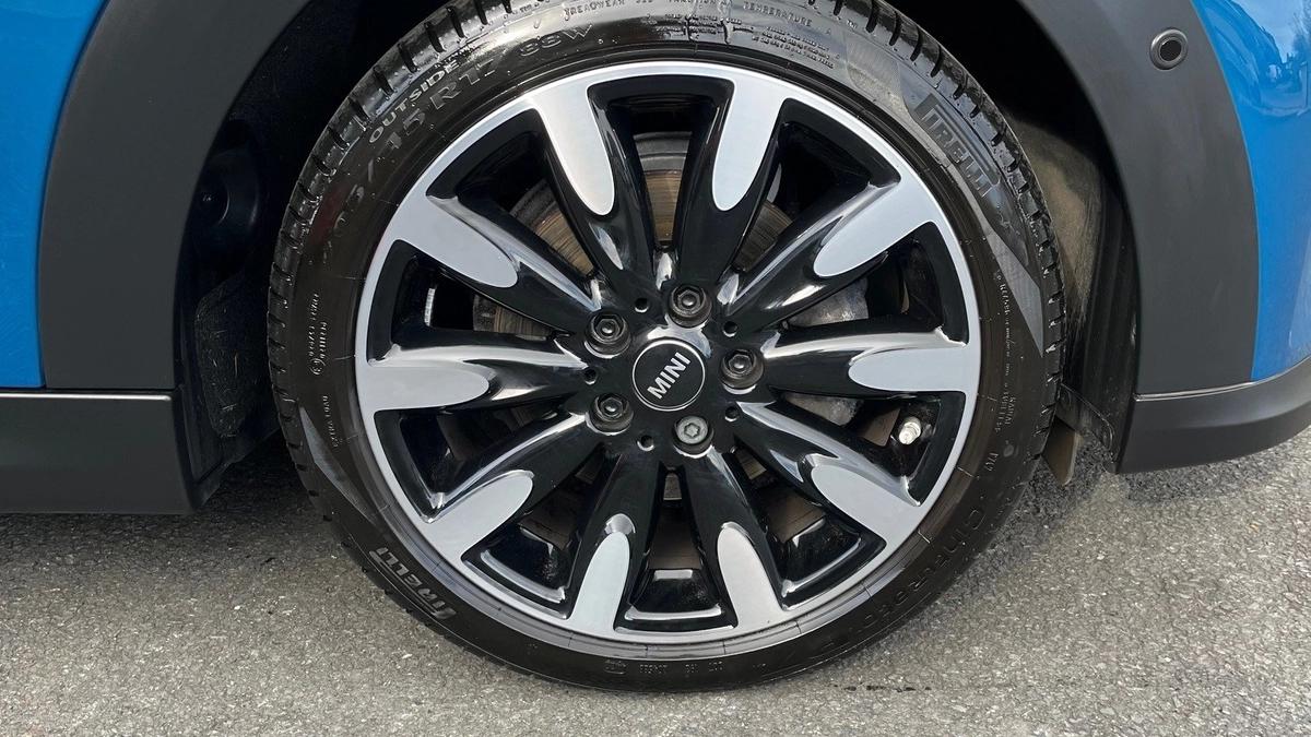 Brand New 2 Year Ceramic Coated