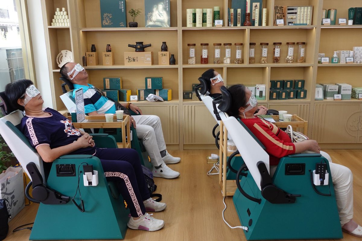 国医仲景艾灸馆加盟开店创业做什么生意好