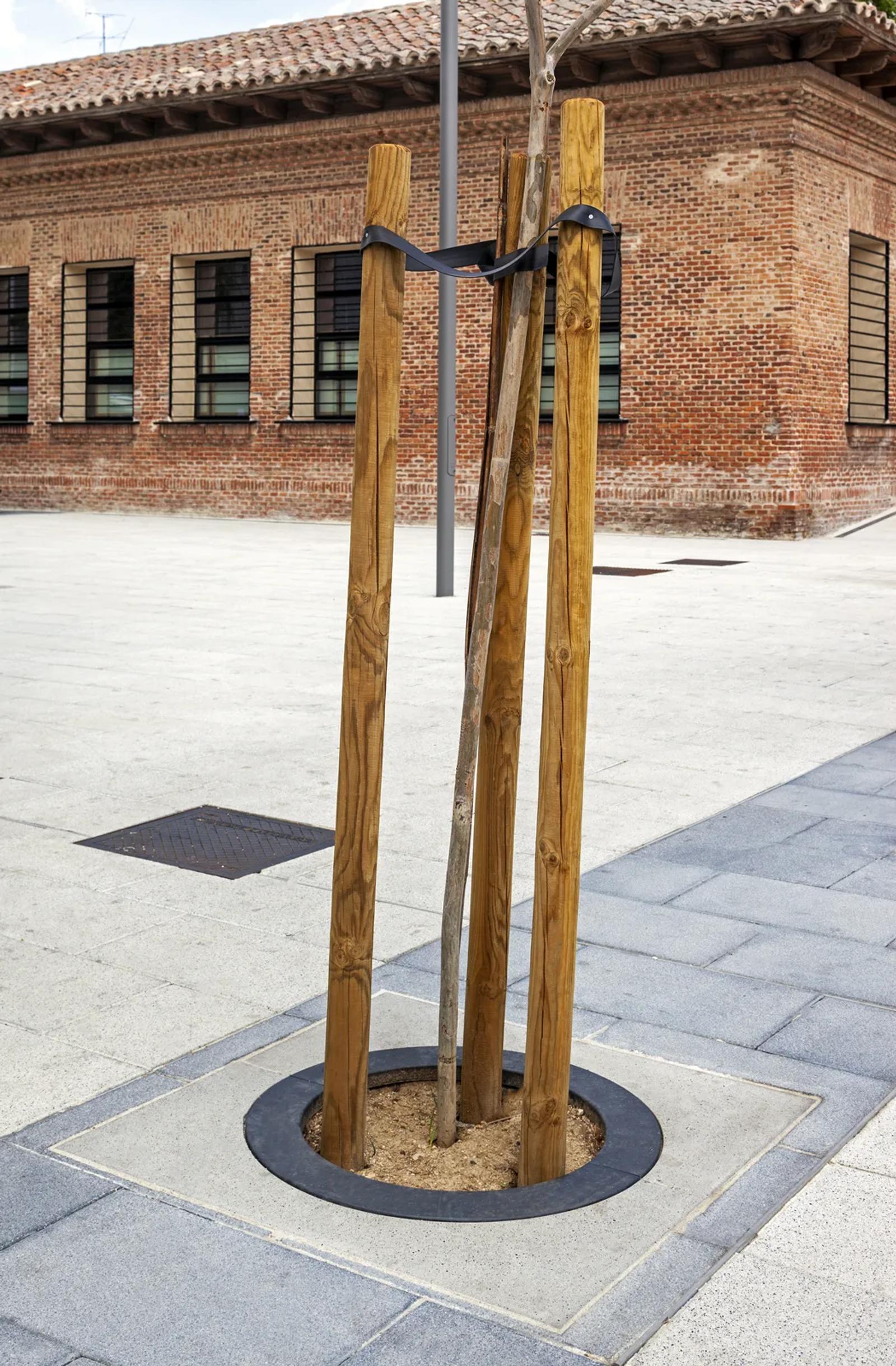 PLAZA DE LA GUARDIA CIVIL, PARLA, MADRID, ES