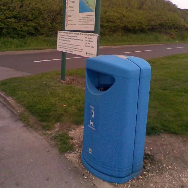 Pioneer Litter Bin - Image 6
