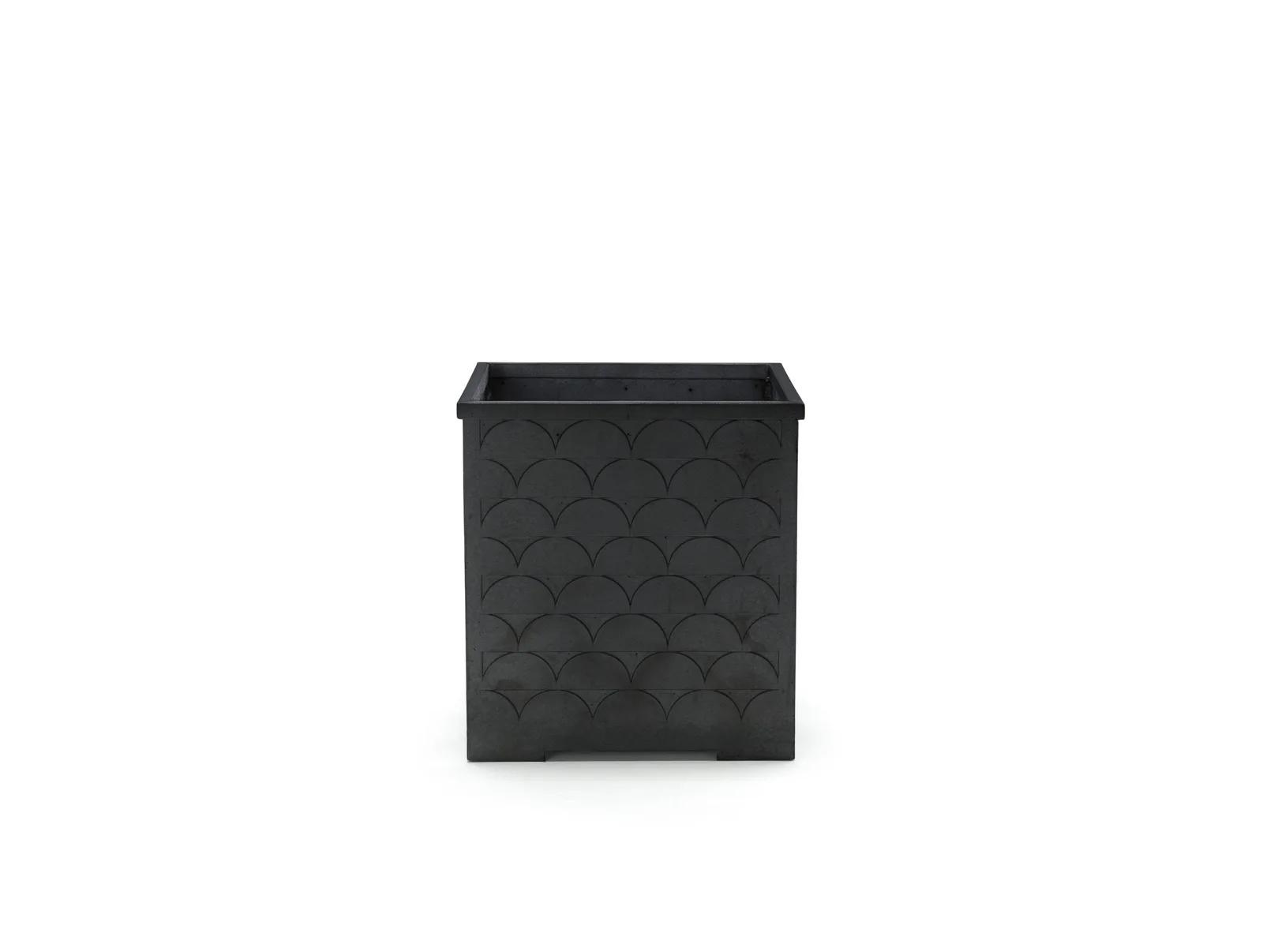 Relief_Svart