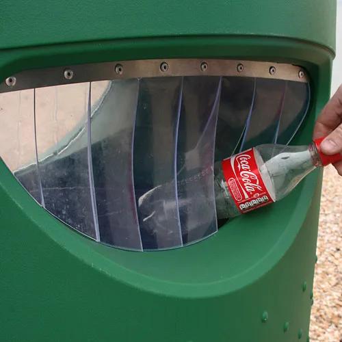Leafield Pioneer Litter Bin with seagull flaps