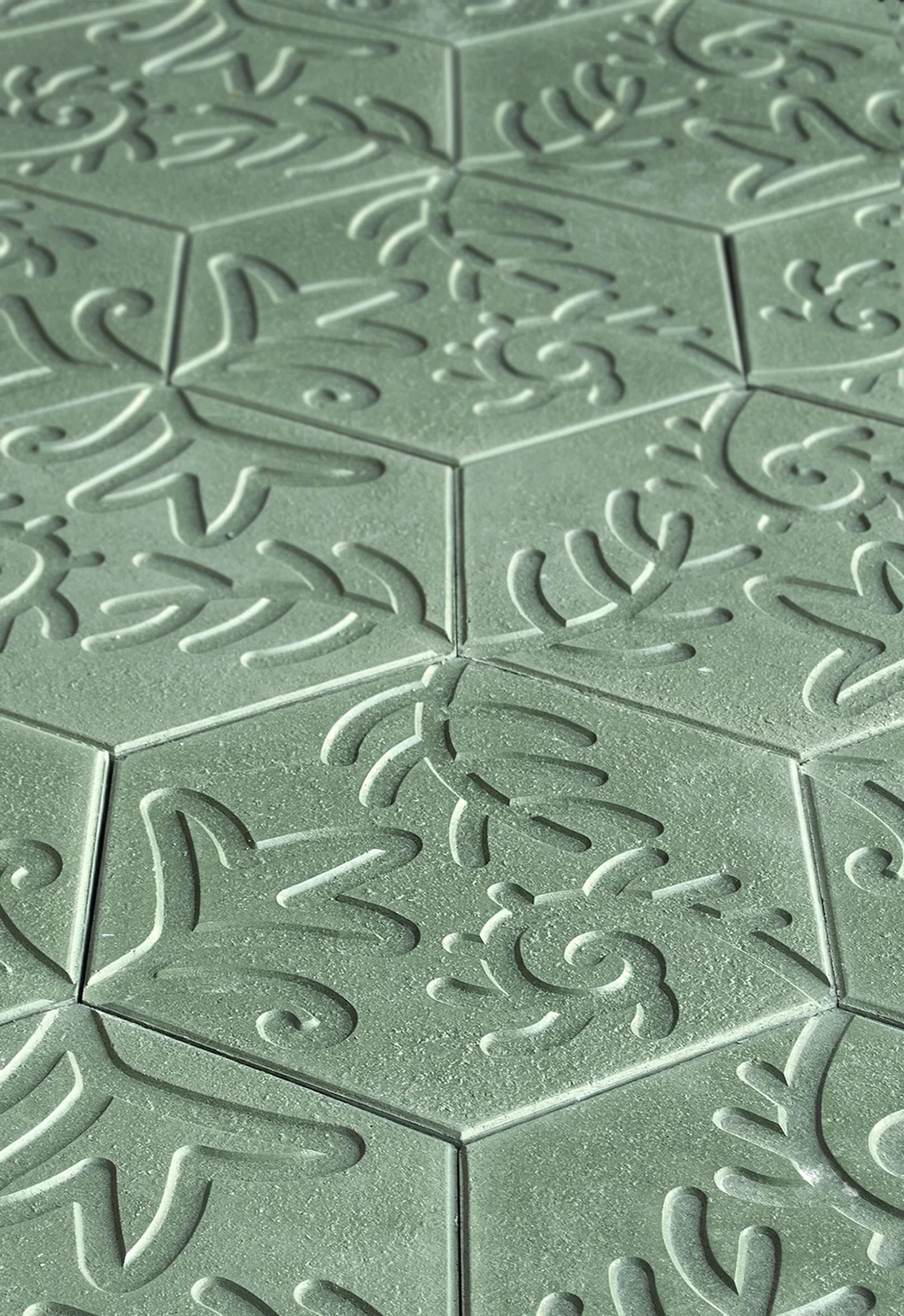 MODERNA TILE