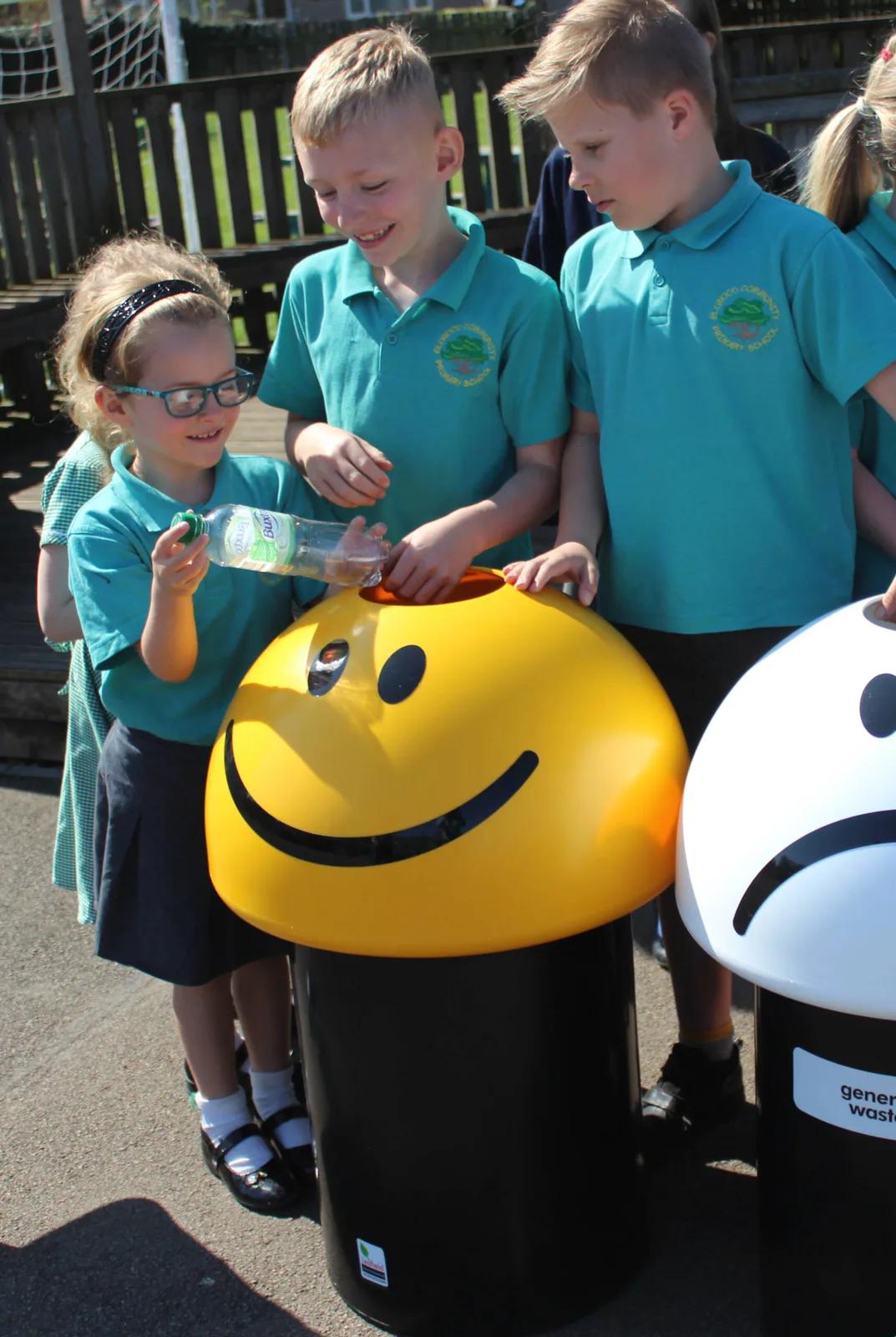 Leafield Emoji Novelty Bins