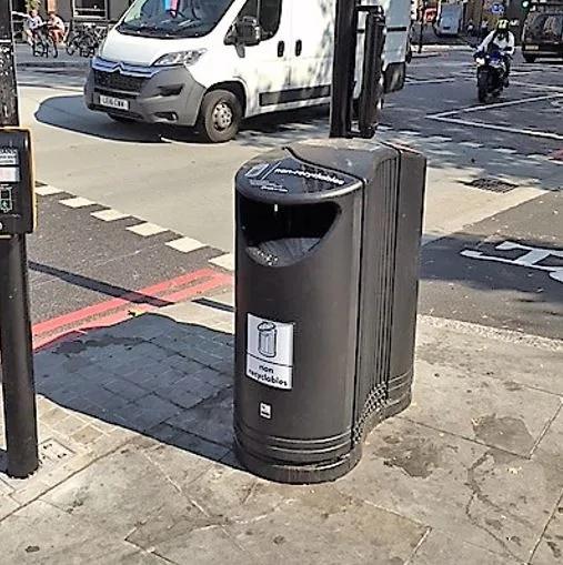 Leafield Twinbin External Litter Bin