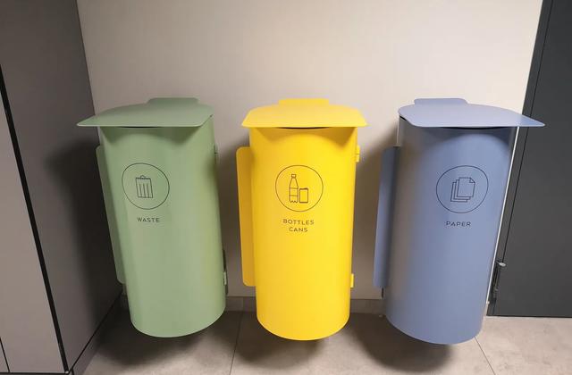 Green Hall - Birdie