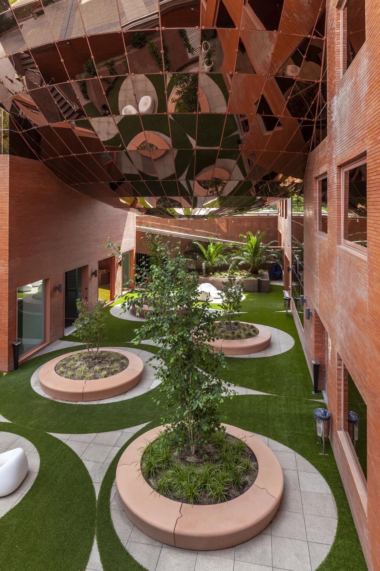 EDIFICIO 12 ESTRELLAS, MADRID, ES