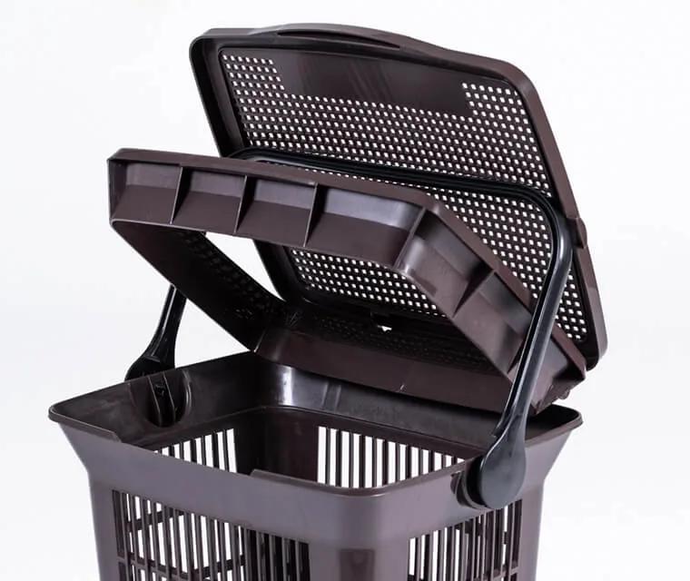 The sturdy bag holder is the outstanding characteristic feature of the family of vented kitchen caddies.
