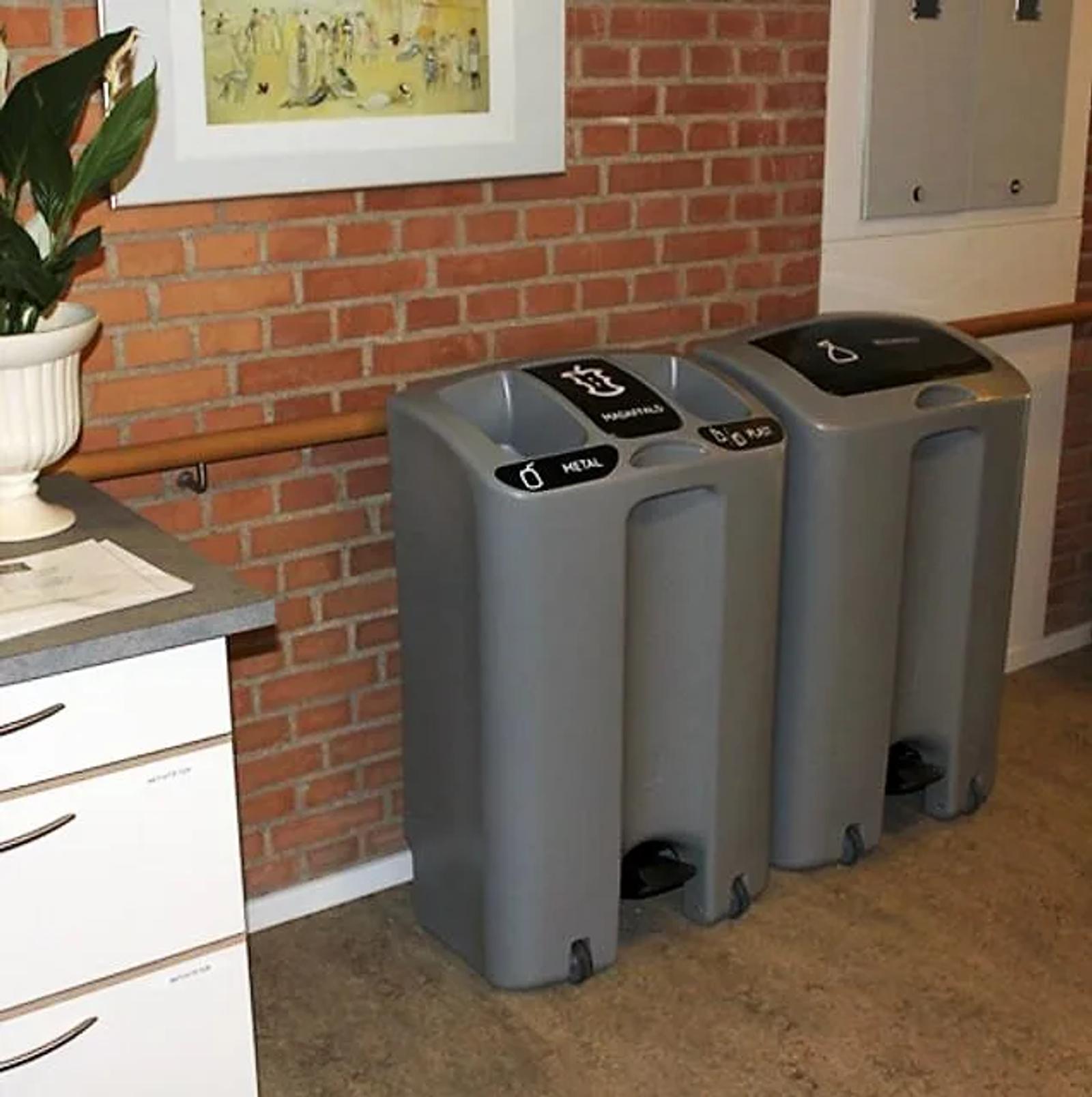 Leafield EnviroStep Recycling Bin