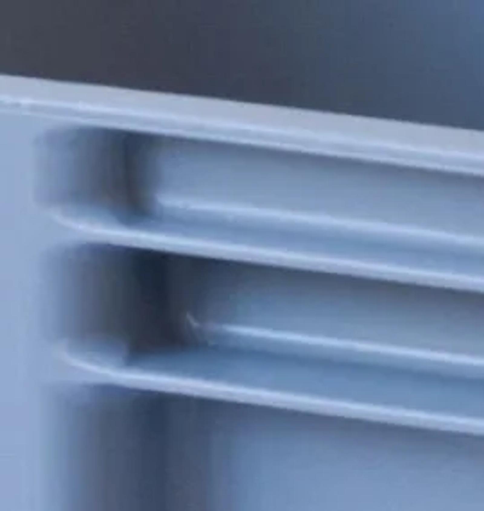 No angles, big radiuses, closed supporting columns