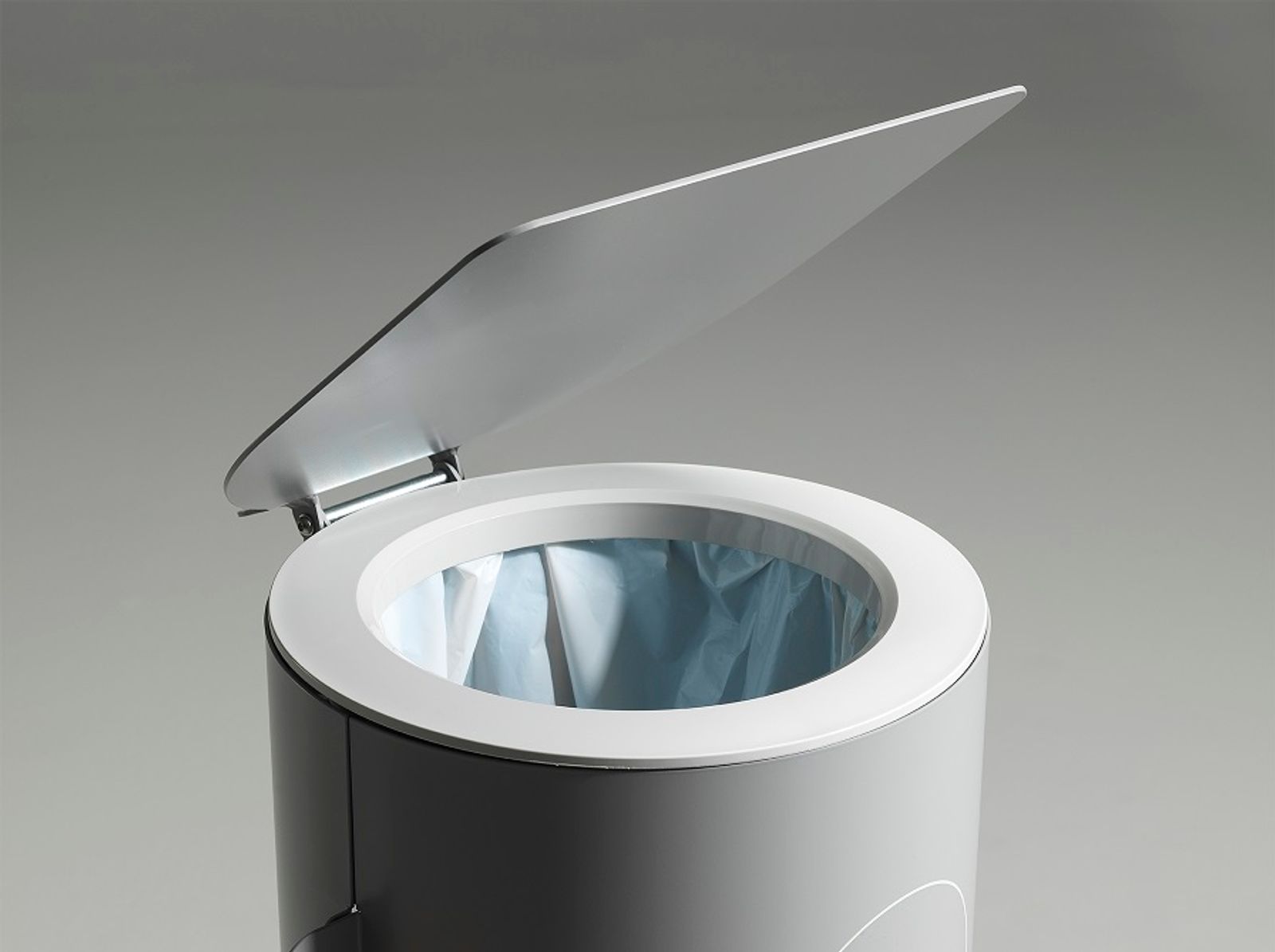 birdie bin, detail of the swing lid