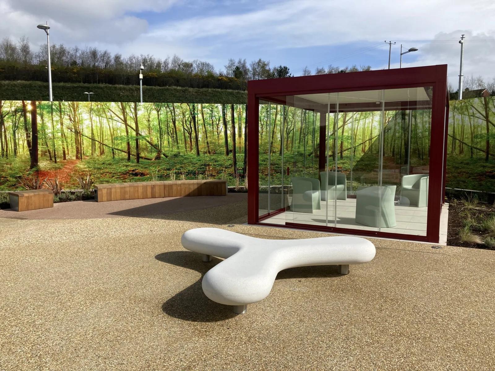 ULSTER HOSPITAL MENTAL HEALTH GARDEN, BELFAST, UK