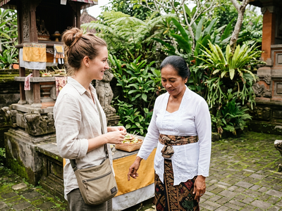 Is eye contact rude in Bali / Indonesia?
