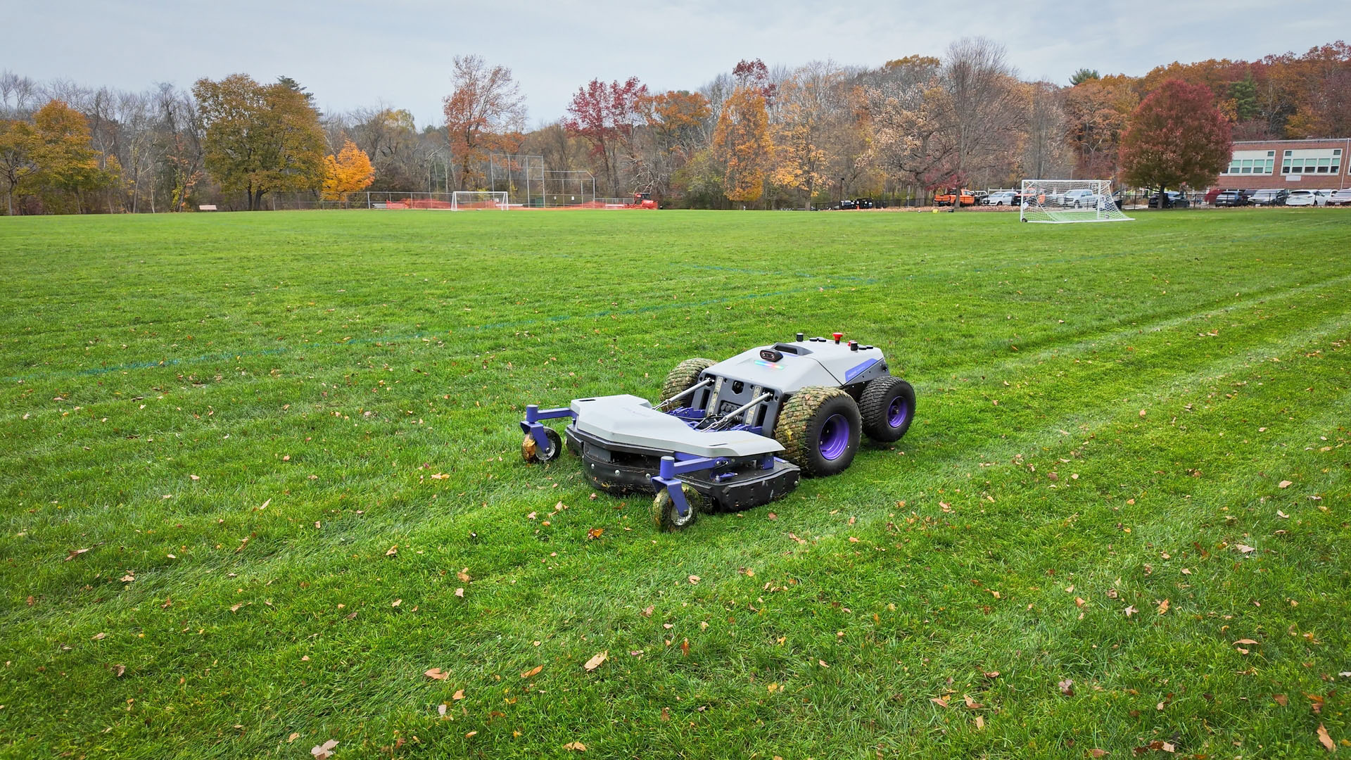 Pandag Unveil Commercial Robotic Mower G1 at CES 2026