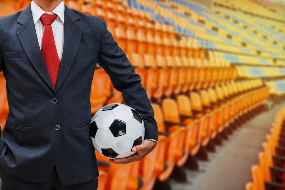 Job-hopping in the financial sector: What can we learn from the world of sport?
