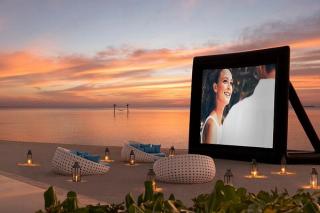 Anantara Dhigu Outdoor Cinema