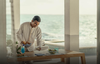 Four Seasons Landaa Giraavaru In-Villa Dining