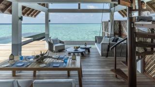 Four Seasons Landaa Giraavaru Sunset Water Villa with Pool