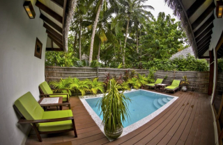 Kihaa Maldives Island Villa with Pool