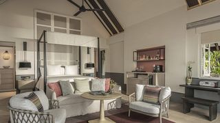Four Seasons Landaa Giraavaru Family Oceanfront Bungalow with Pool