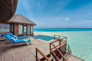 Anantara Dhigu Sunset Over Water Pool Villa