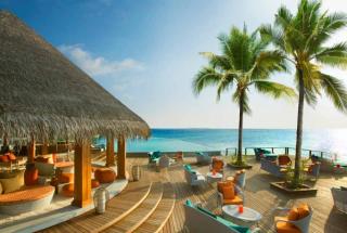 Dusit Thani Sand Bar