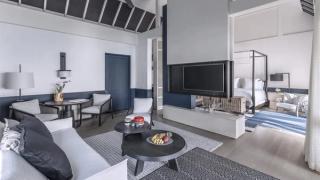 Four Seasons Landaa Giraavaru Sunrise Family Water Villa with Pool