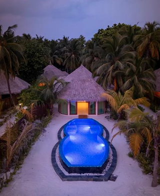 Kihaa Maldives Sunset Beach Suite with Infinity Pool