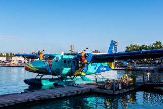 The Flying Trigger Fish - Four Seasons Private Seaplane