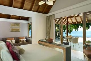 Dusit Thani Beach Villa