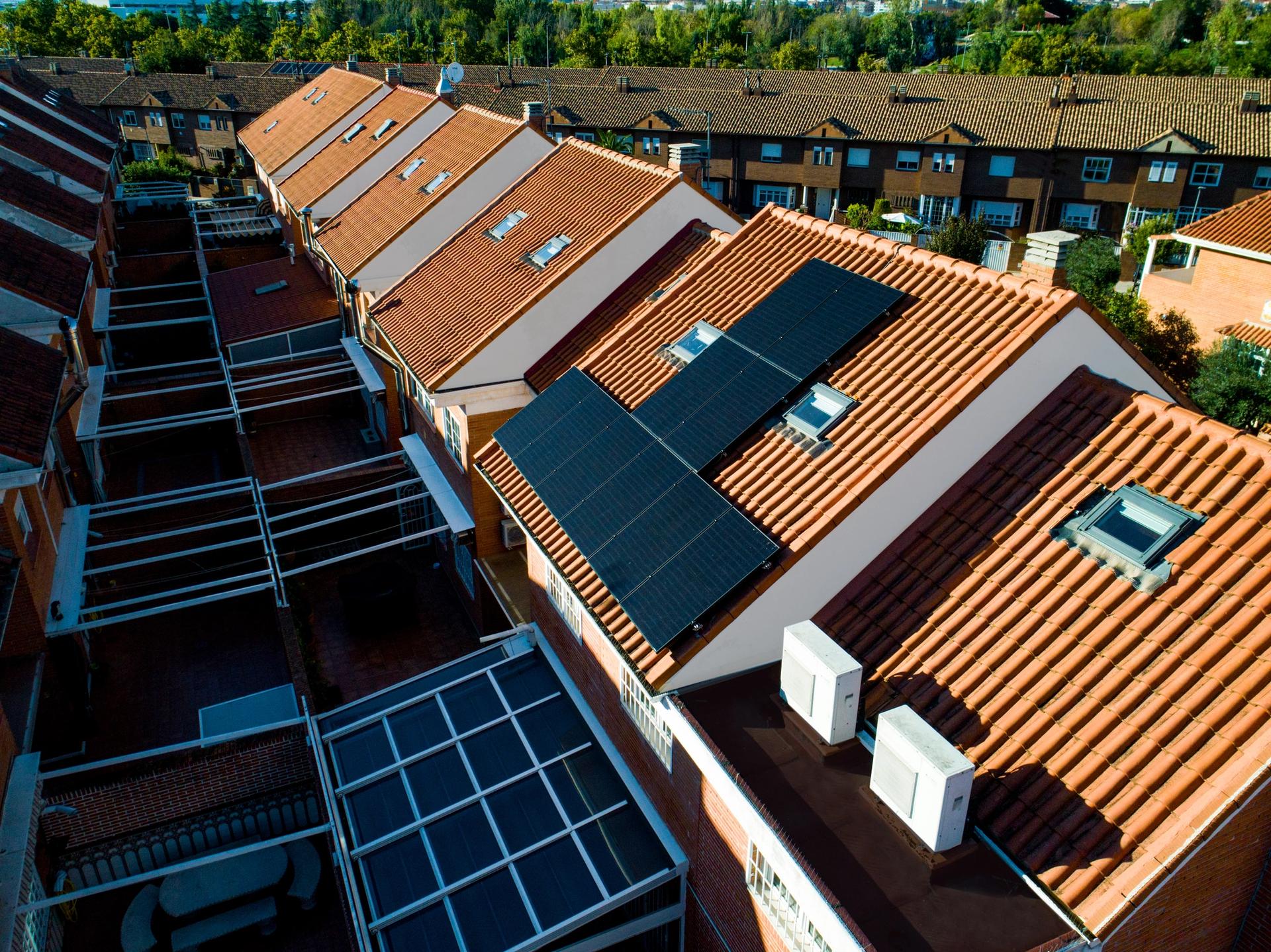Les prix élevés de l’énergie rendent les panneaux photovoltaïques attrayants