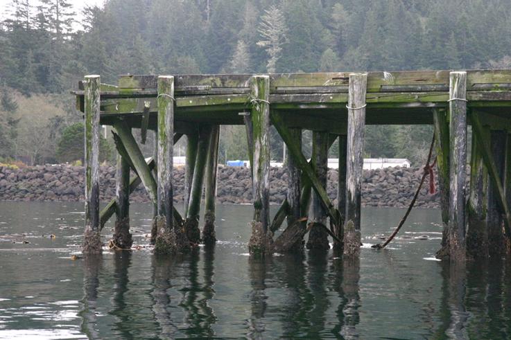 Neah Bay hydrophone dock