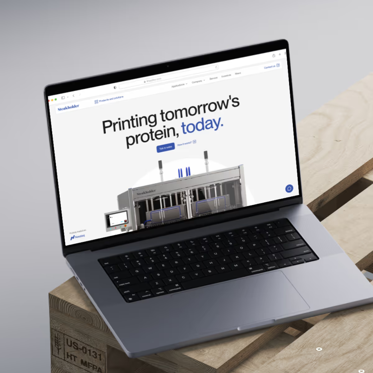Steakholder printer page hero on a laptop, presenting the 3D food printer and its key capabilities.