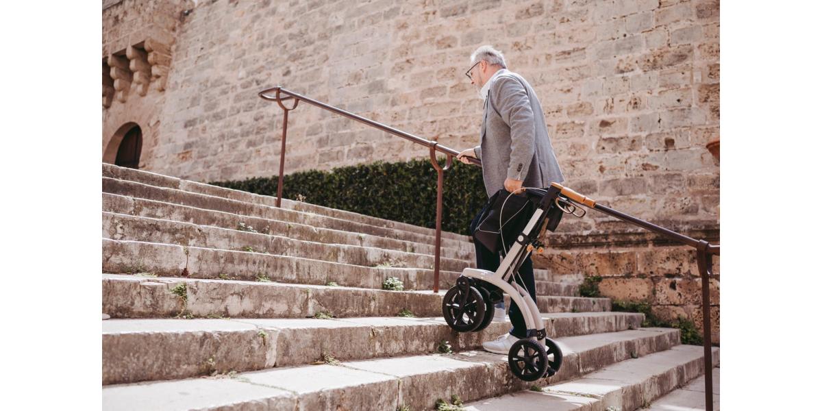 Active Lyng lett terrengrullator - lett å løfte