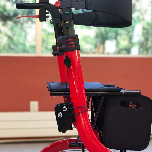 Parkinson GO! Monteres enkelt på krykker, stokk eller rullator