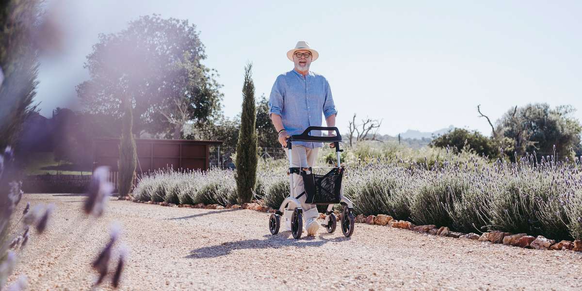 Active Lyng lettvektsrullator