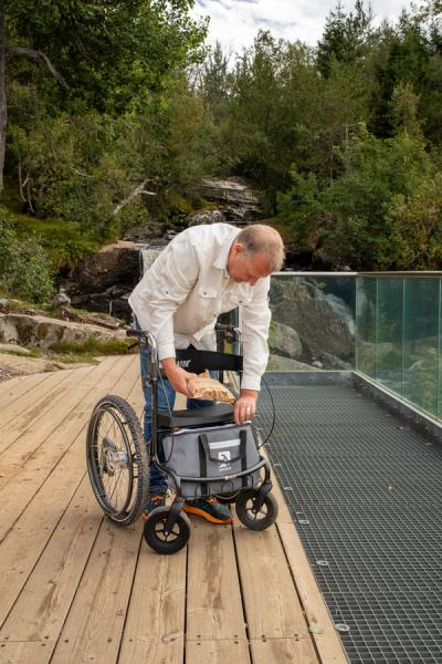 Active Sitwalk 1-2-3 har kommer med bag