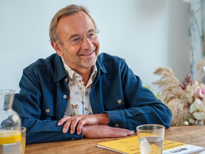 "Echt contact maak je door vragen te stellen"
