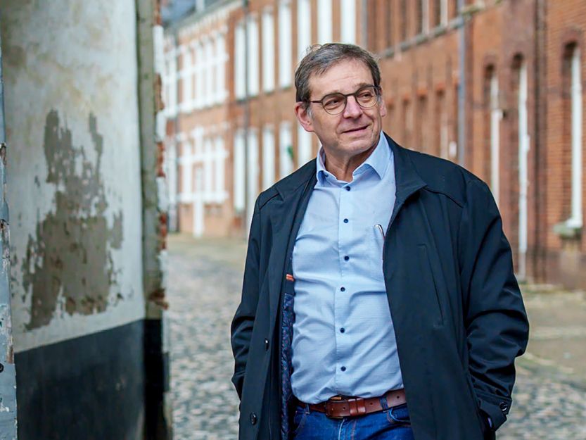 “Sterke communicatie begint bij luisteren op straat”