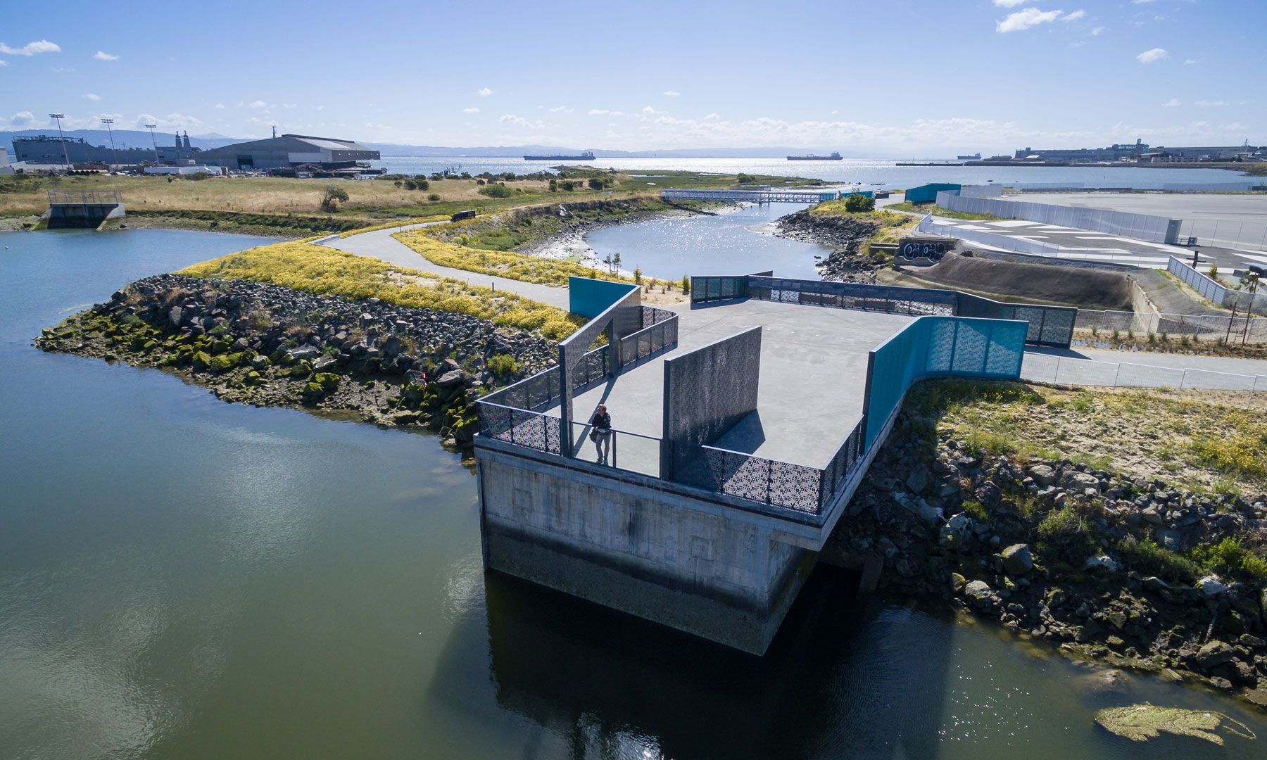 Cover image for Hunters Point Shoreline