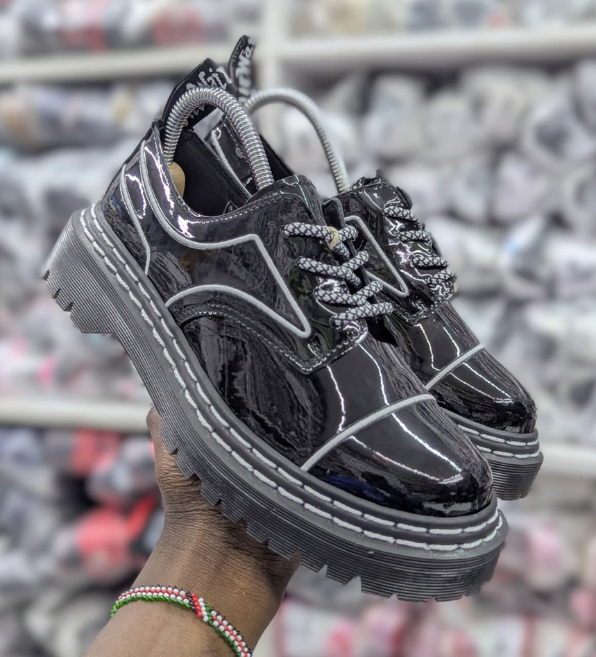Dr. Martens Style - Patent Black