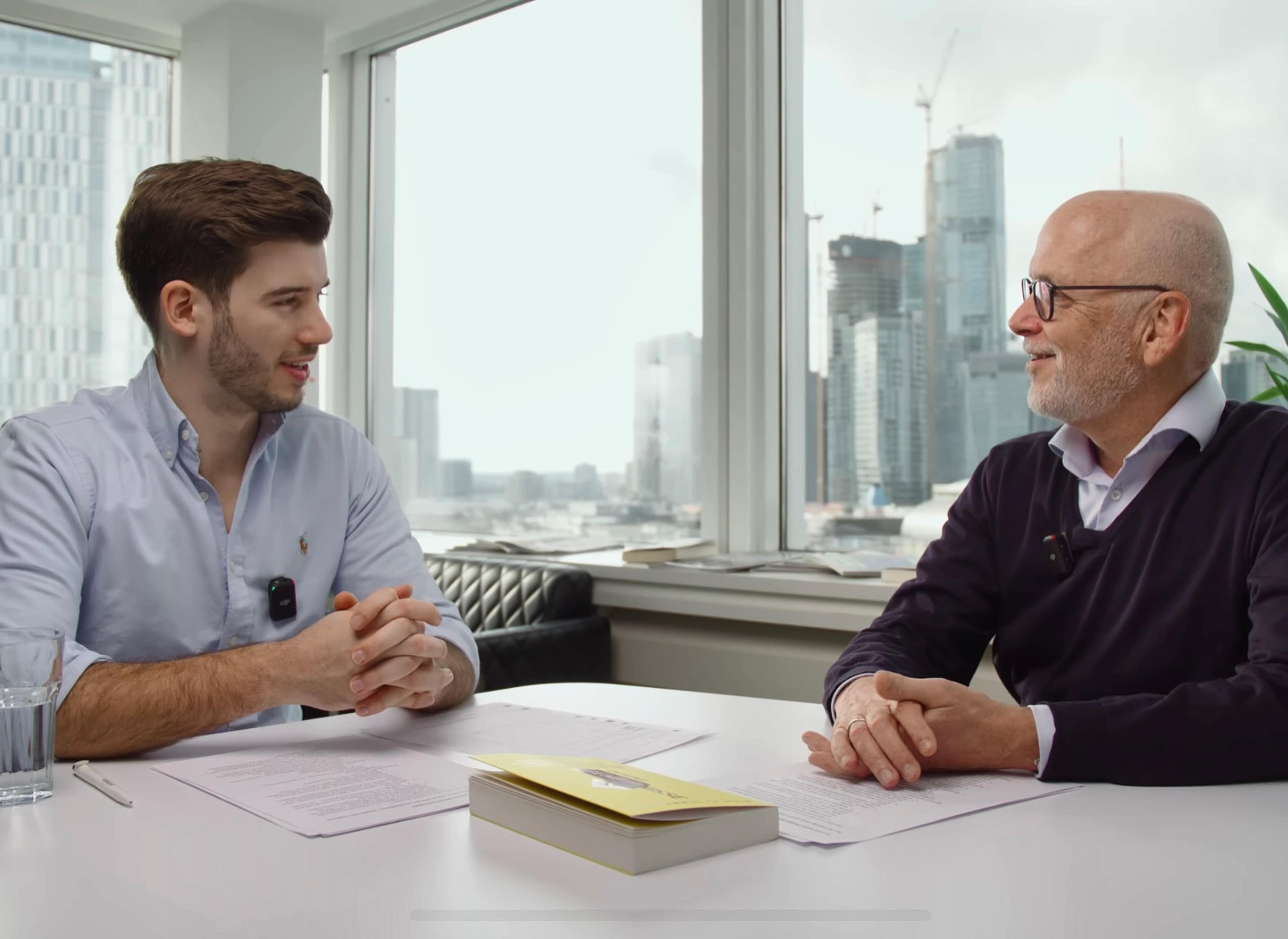 Symbolbild für Interview-Podcast mit David Döbele und Nikolaj Schmolcke